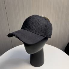 Loewe Caps